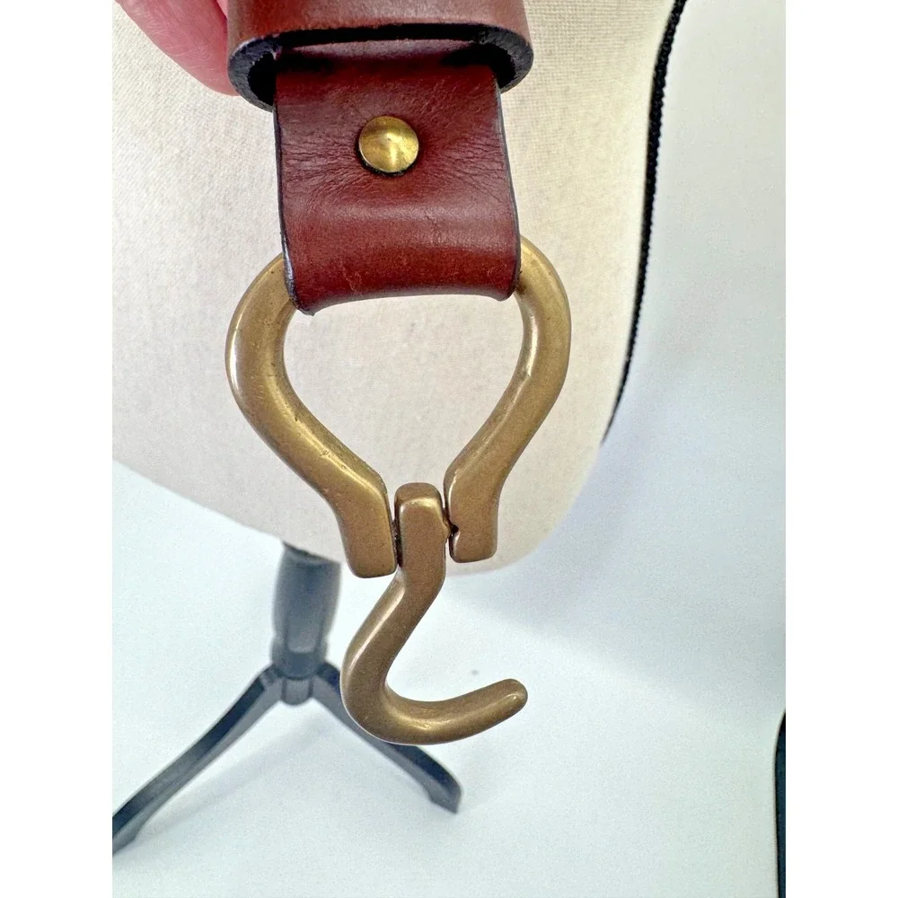 Vintage Orvis Cognac Full Grain Leather Equestrian Hoof Pick Belt 38 Brass USA